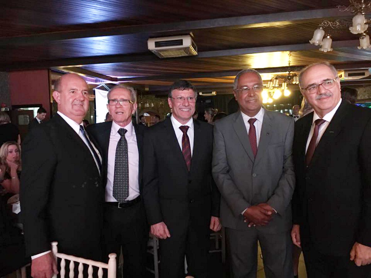 Lideranças da Federação com novo presidente da CDL