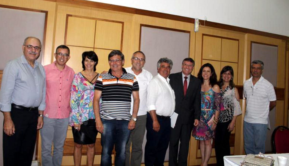 Associados durante eleição